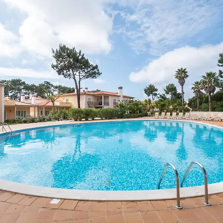 T2 Vila Dos Principes Ferienhaus